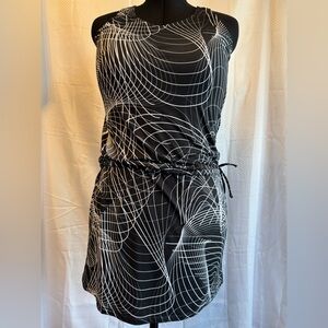 SkirtSports Black and White Geometric Mini Dress. Size XS
